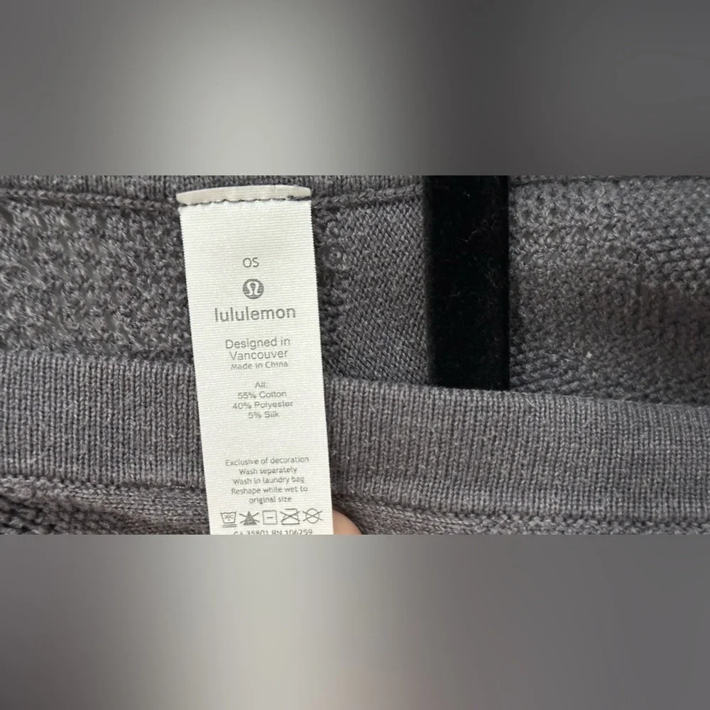 Lululemon: Women’s Find Your Light Wrap- One Size - Picture 7 of 10